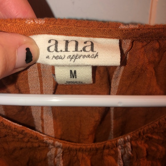 A.N.A blouse - Picture 2 of 2